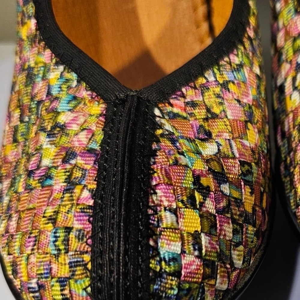 Bernie Mev Legend Jewels Multi Color Woven Platform Pumps Heels Women 38 7.5 New - Picture 8 of 12